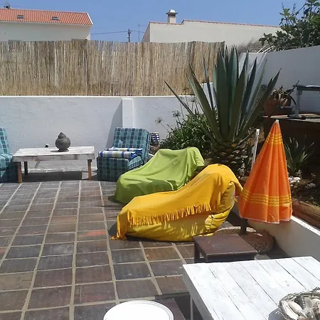 Affittacamere Ericeira Surf And Sun *